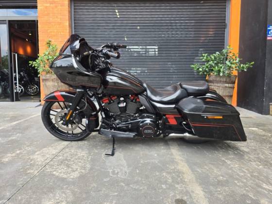 HARLEY-DAVIDSON CVO ROAD GLIDE HARLEY-DAVIDSON CVO ROAD GLIDE